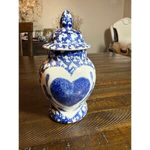 Blue White Porcelain Ceramic Apothecary Heart Jar with lid